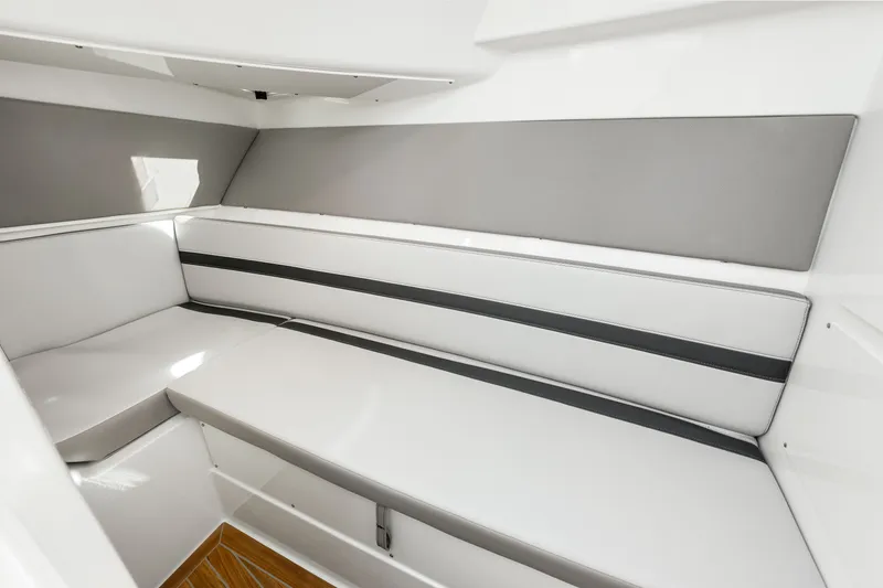 Slide: The Image of Boston Whaler 330 Vantage 2026 - 42