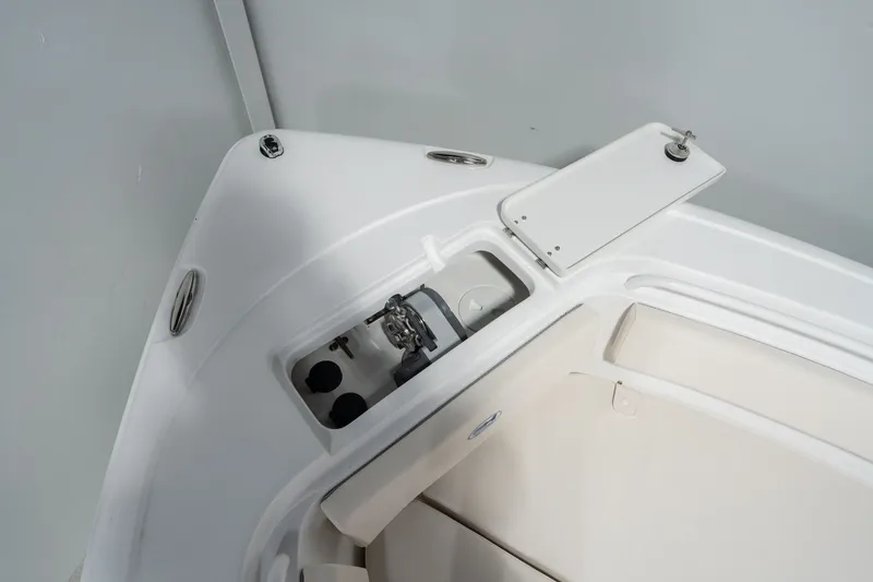 Slide: The Image of Sea Hunt Ultra 245 SE 2026 - 23