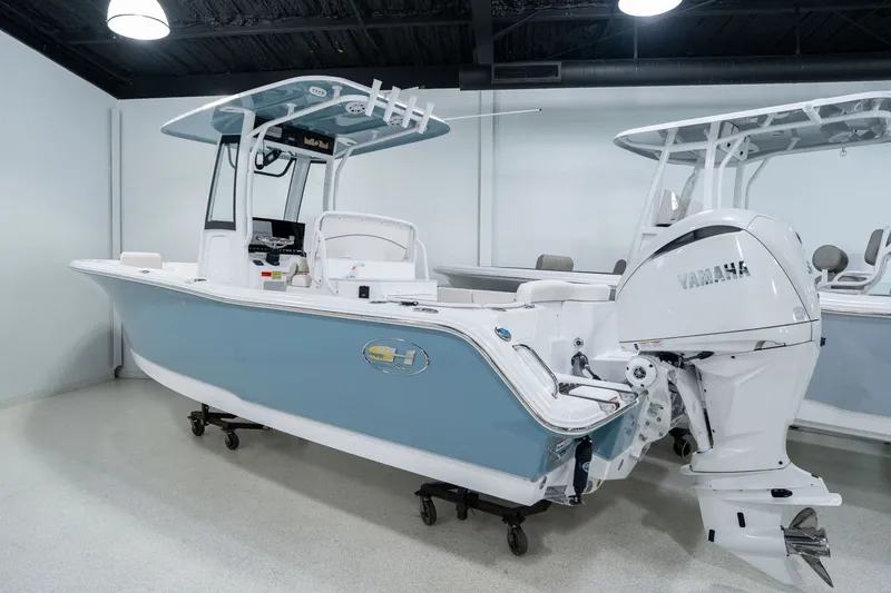 Slide: The Image of Sea Hunt Ultra 245 SE 2026 - 3