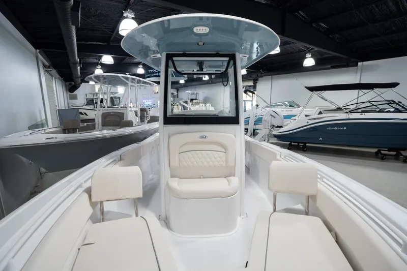 Slide: The Image of Sea Hunt Ultra 245 SE 2026 - 22