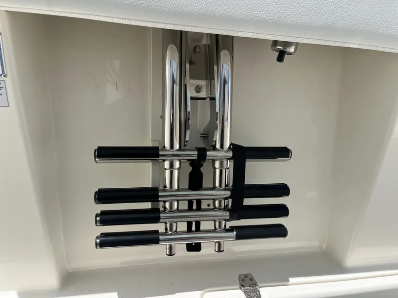 Slide: The Image of Cobia 265 Center Console 2026 - 33