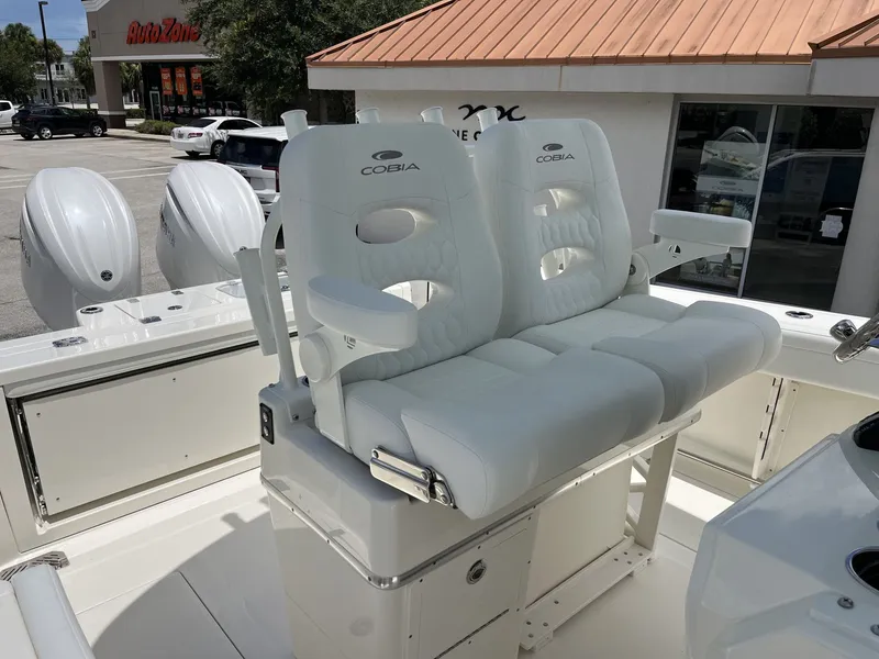 Slide: The Image of Cobia 265 Center Console 2026 - 31