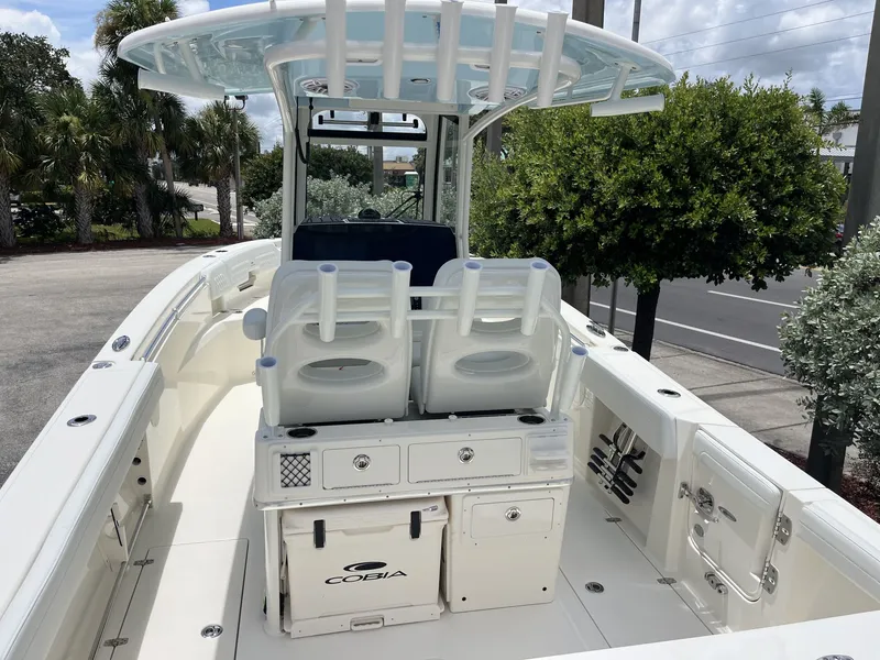Slide: The Image of Cobia 265 Center Console 2026 - 12