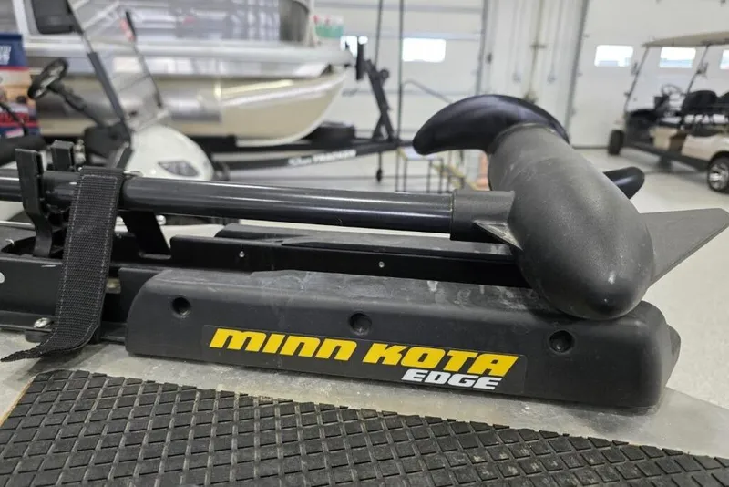 Slide: The Image of Minn Kota Edge trolling motor on 2016 Tracker Pro 160 boat in showroom. - 5