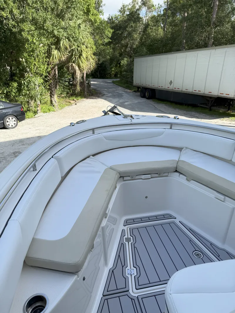 Slide: The Image of Robalo 240 Center Console 2015 - 21