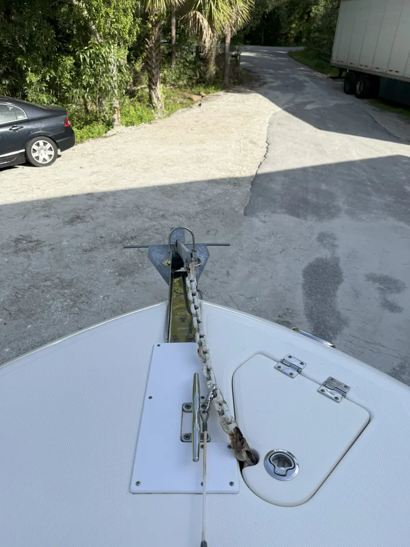 Slide: The Image of Robalo 240 Center Console 2015 - 23