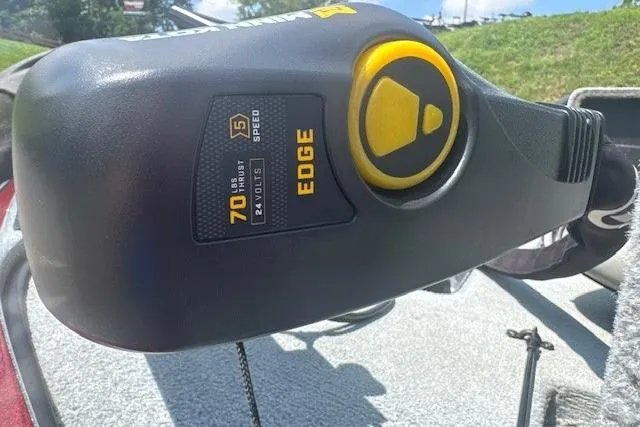 Slide: The Image of Triton Tr-186 DC 2005 boat motor, 70 lbs thrust, 5-speed Edge control. - 26