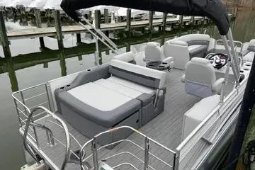 Slide: The Image of 2020 Sweetwater 2286 SFL pontoon boat with spacious seating and sleek design. - 10