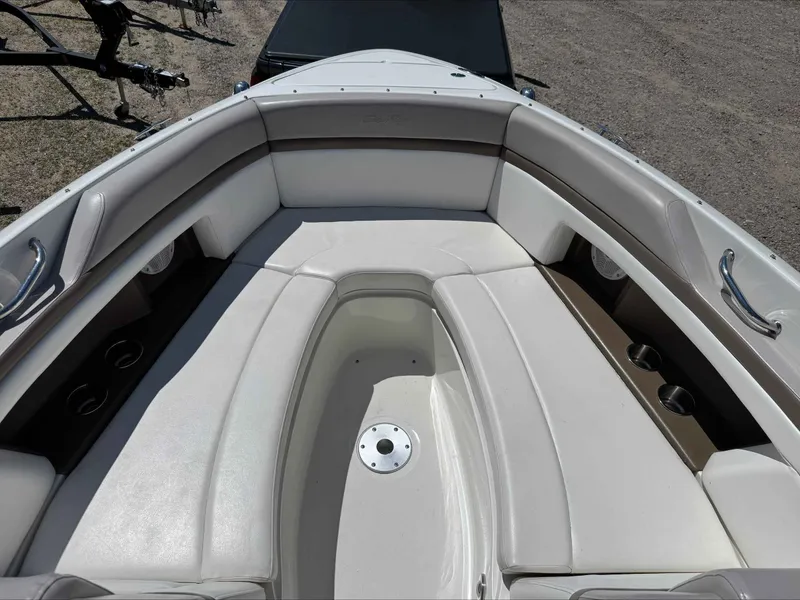 Slide: The Image of Sea Ray 250 SLX 2011 - 13
