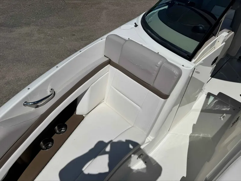 Slide: The Image of Sea Ray 250 SLX 2011 - 14