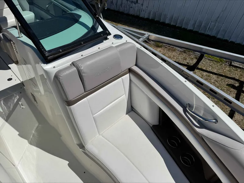 Slide: The Image of Sea Ray 250 SLX 2011 - 15