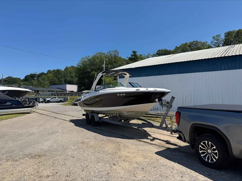 Slide: The Image of Sea Ray 250 SLX 2011 - 6