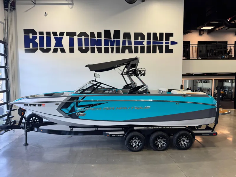 Slide: The Image of Nautique Super Air Nautique G25 2015 - 1