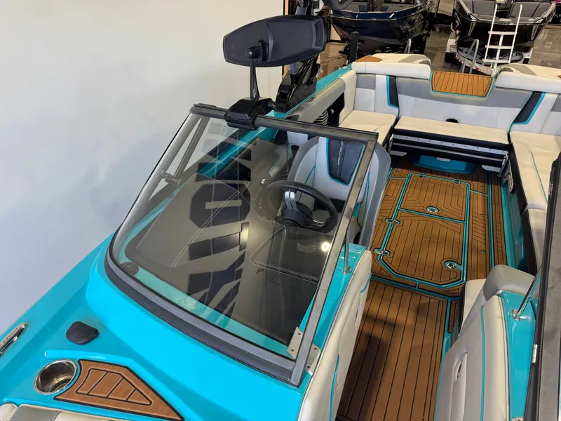 Slide: The Image of Nautique Super Air Nautique G25 2015 - 20