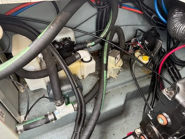 Slide: The Image of Sea Ray 270 Sundancer 1998 - 20