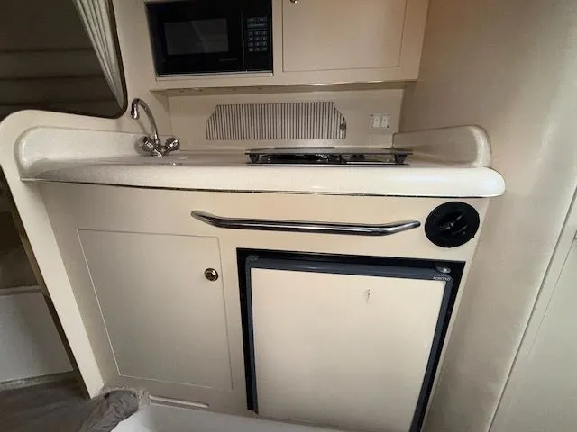 Slide: The Image of Sea Ray 270 Sundancer 1998 - 31