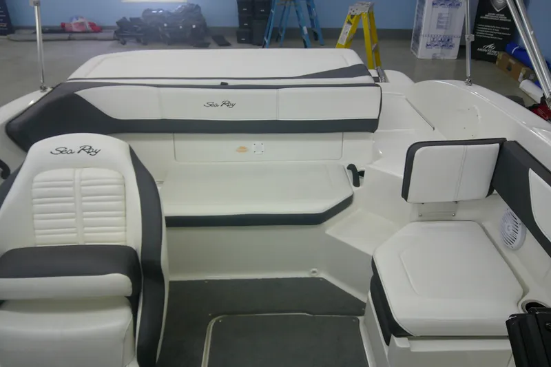 Slide: The Image of Interior of 2018 Sea Ray SPX 190 boat with white and black seating. - 3