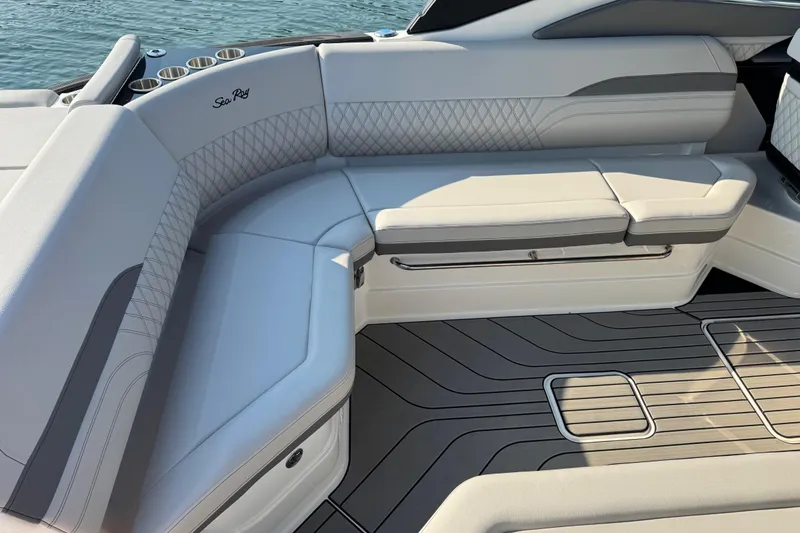 Slide: The Image of Luxurious seating on 2024 Sea Ray SLX 280 boat, featuring elegant design and premium materials. - 15