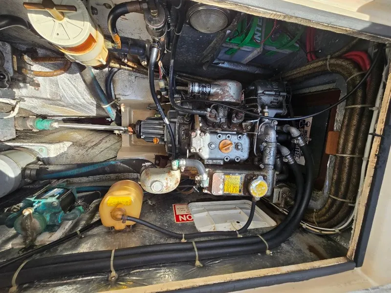 Slide: The Image of Island Packet 27 1989 - 19