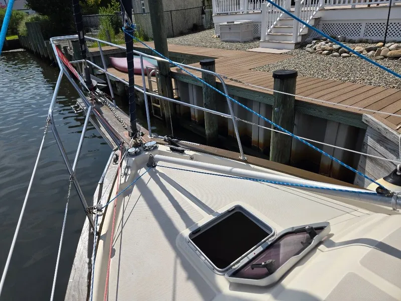 Slide: The Image of Island Packet IP27 1989 - 15