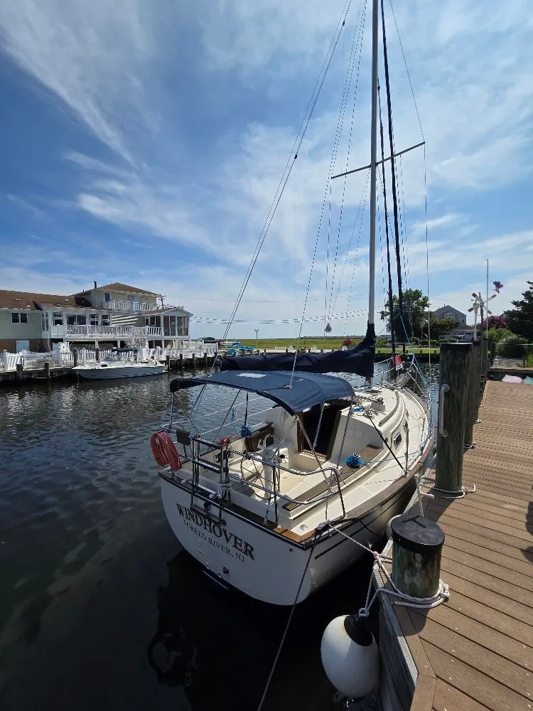 Slide: The Image of Island Packet IP27 1989 - 3