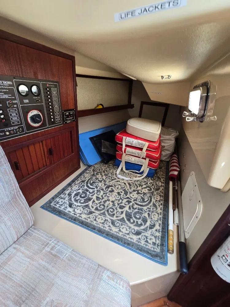 Slide: The Image of Island Packet IP27 1989 - 7