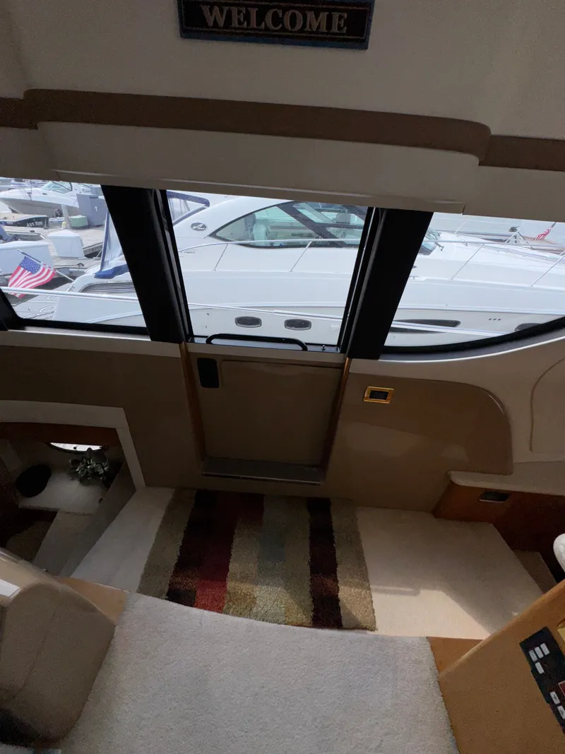 Slide: The Image of Carver 570 Voyager Pilothouse 2002 - 19