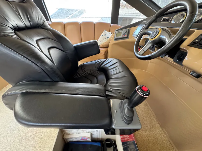 Slide: The Image of Carver Yachts 570 Voyager Pilothouse 2002 - 18