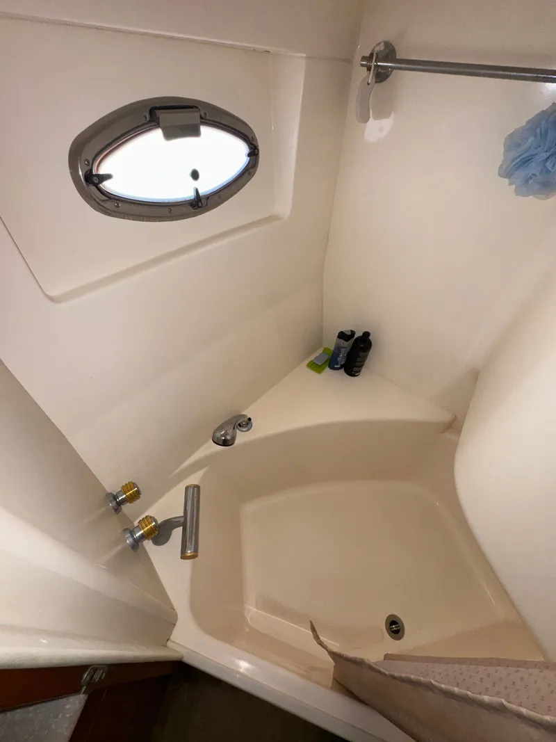 Slide: The Image of Carver Yachts 570 Voyager Pilothouse 2002 - 27