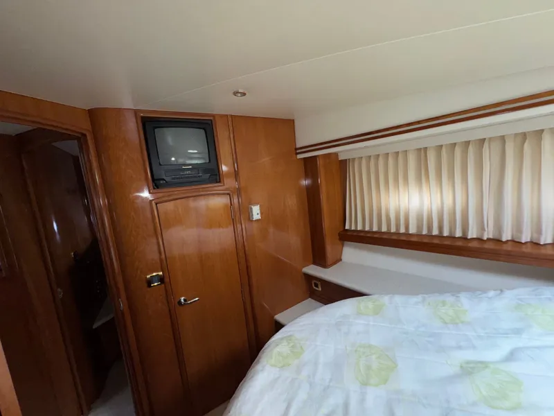 Slide: The Image of Carver Yachts 570 Voyager Pilothouse 2002 - 34