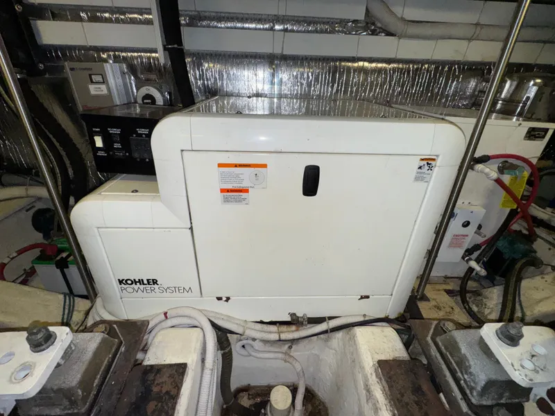 Slide: The Image of Carver Yachts 570 Voyager Pilothouse 2002 - 48