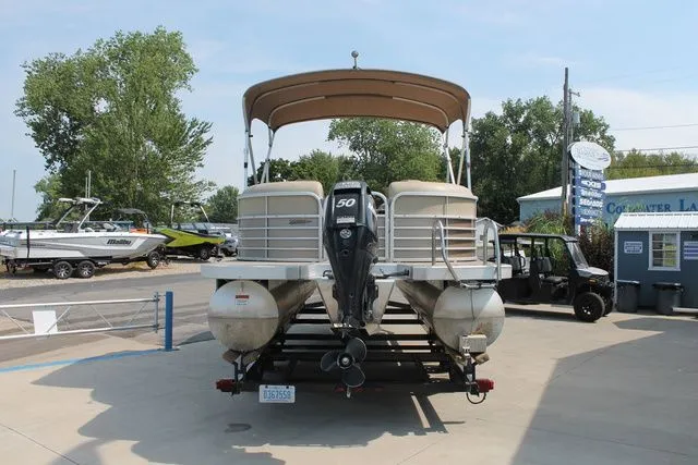 Slide: The Image of Bennington 2250 GSR 2013 - 4