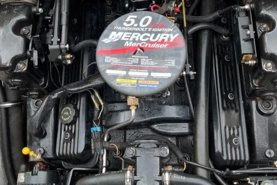 Slide: The Image of Engine of a 2002 Maxum 2100 SC with Mercury MerCruiser 5.0 Thunderbolt ignition. - 12