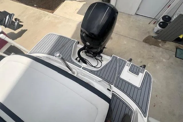 Slide: The Image of 2018 Sea Ray 19 SPX OB boat with outboard motor, viewed from above. - 16