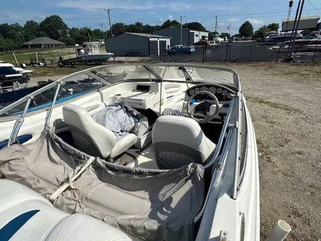 Slide: The Image of Stingray 185XL 2006 - 4