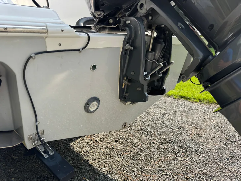 Slide: The Image of Sea Fox 248 Commander 2020 - 10