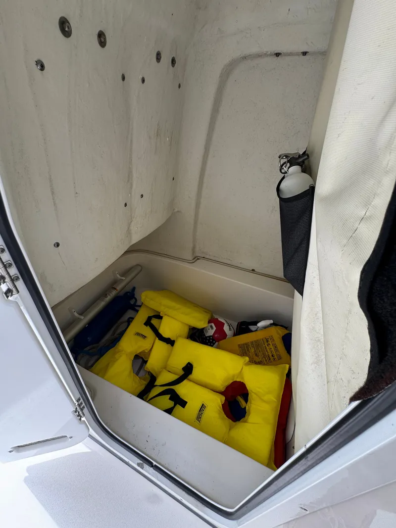 Slide: The Image of Sea Fox 248 Commander 2020 - 35