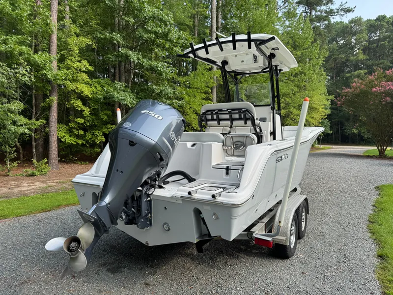 Slide: The Image of Sea Fox 248 Commander 2020 - 7