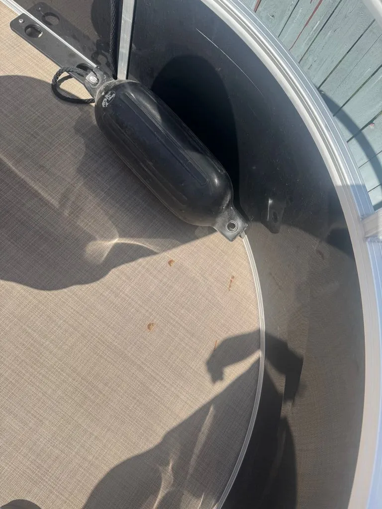 Slide: The Image of Sun Tracker Fishin Barge 2019 - 14