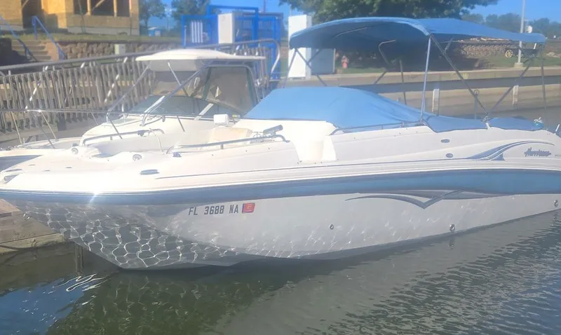 The Image of Godfrey Hurricane SD260 DB 2006 - 0