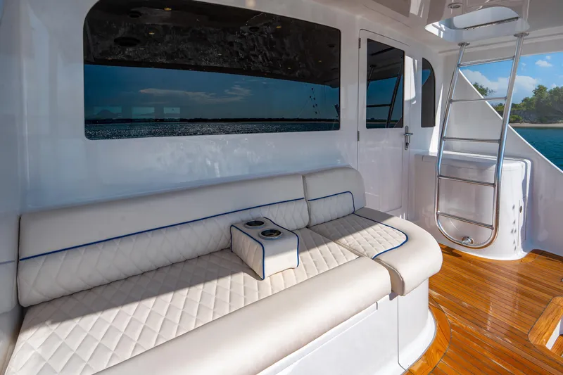 Slide: The Image of Luxurious seating area on a 2004 Sculley Custom Carolina 58' Sportfish yacht. - 66