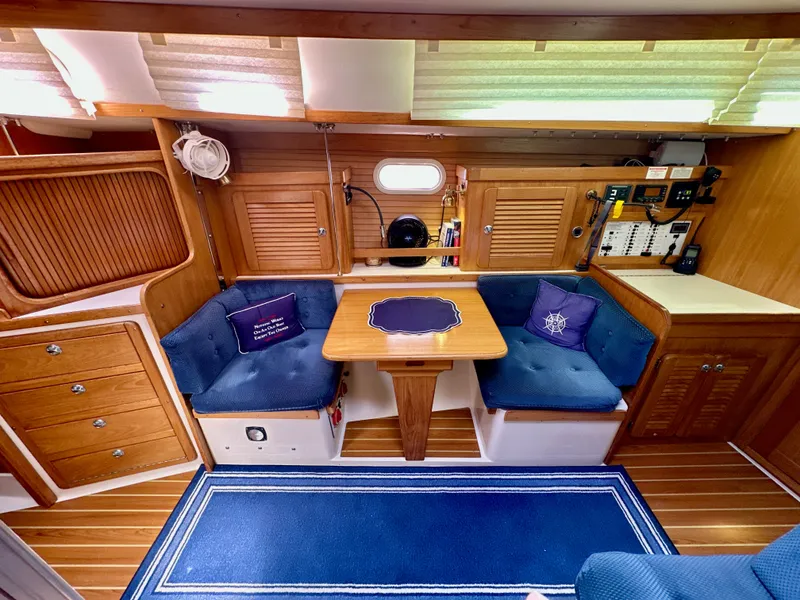 Slide: The Image of Catalina 36 2005 - 70
