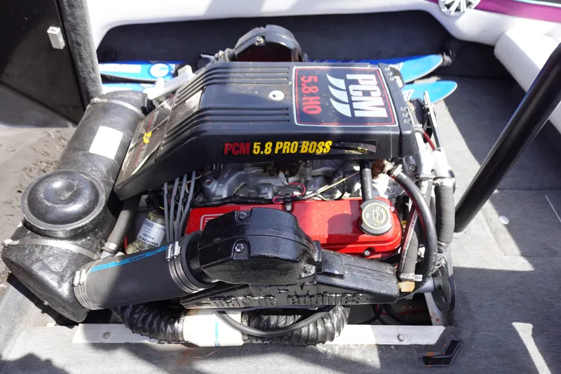 Slide: The Image of 1993 Correct Craft Ski Nautique 200 engine, PCM 5.8 HO Pro Boss, detailed view. - 12