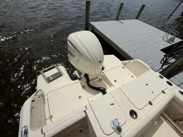 Slide: The Image of Grady-White Freedom 235 2024 - 4