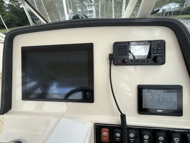 Slide: The Image of Grady-White Freedom 235 2024 - 10