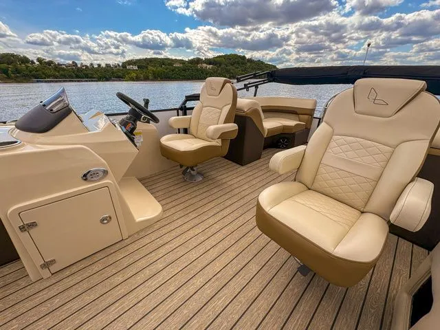 Slide: The Image of Lowe SS 230 WT 2026 - 3