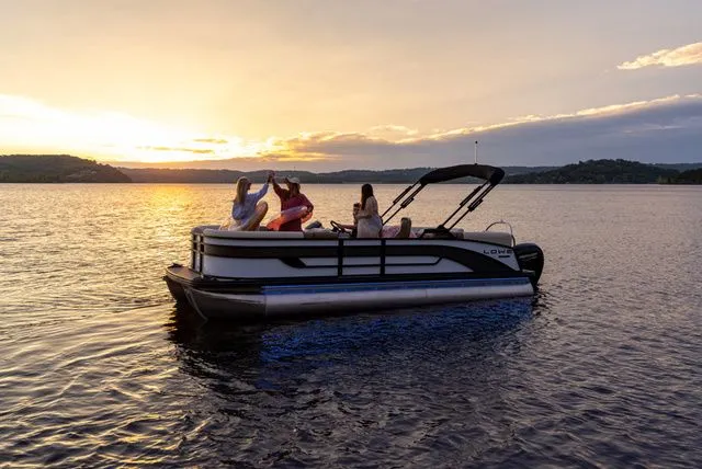 Slide: The Image of Lowe SS 230 WT 2026 - 8