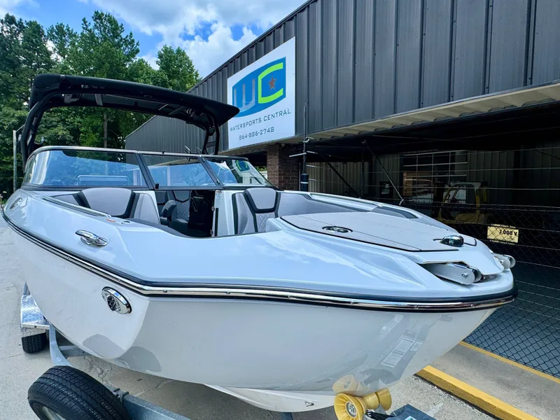 Slide: The Image of Yamaha 255X 2024 - 4