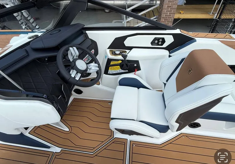 Slide: The Image of Nautique Super Air Nautique S23 2025 - 40