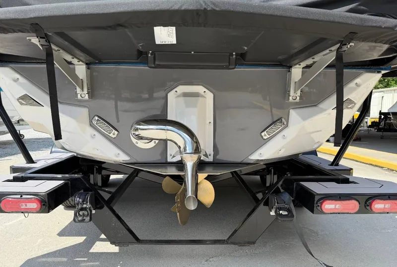 Slide: The Image of Nautique Super Air Nautique S23 2025 - 7